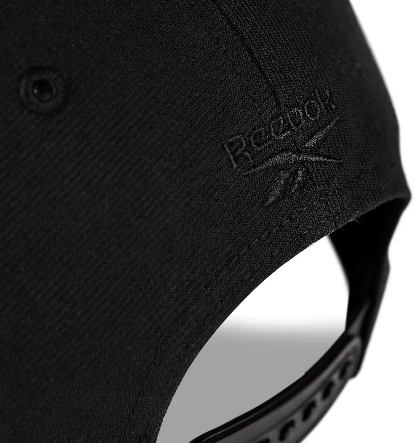 Reebok Classic Vector Ballcap with Adjustable Snapback for Men and Women (One Size Fits Most)